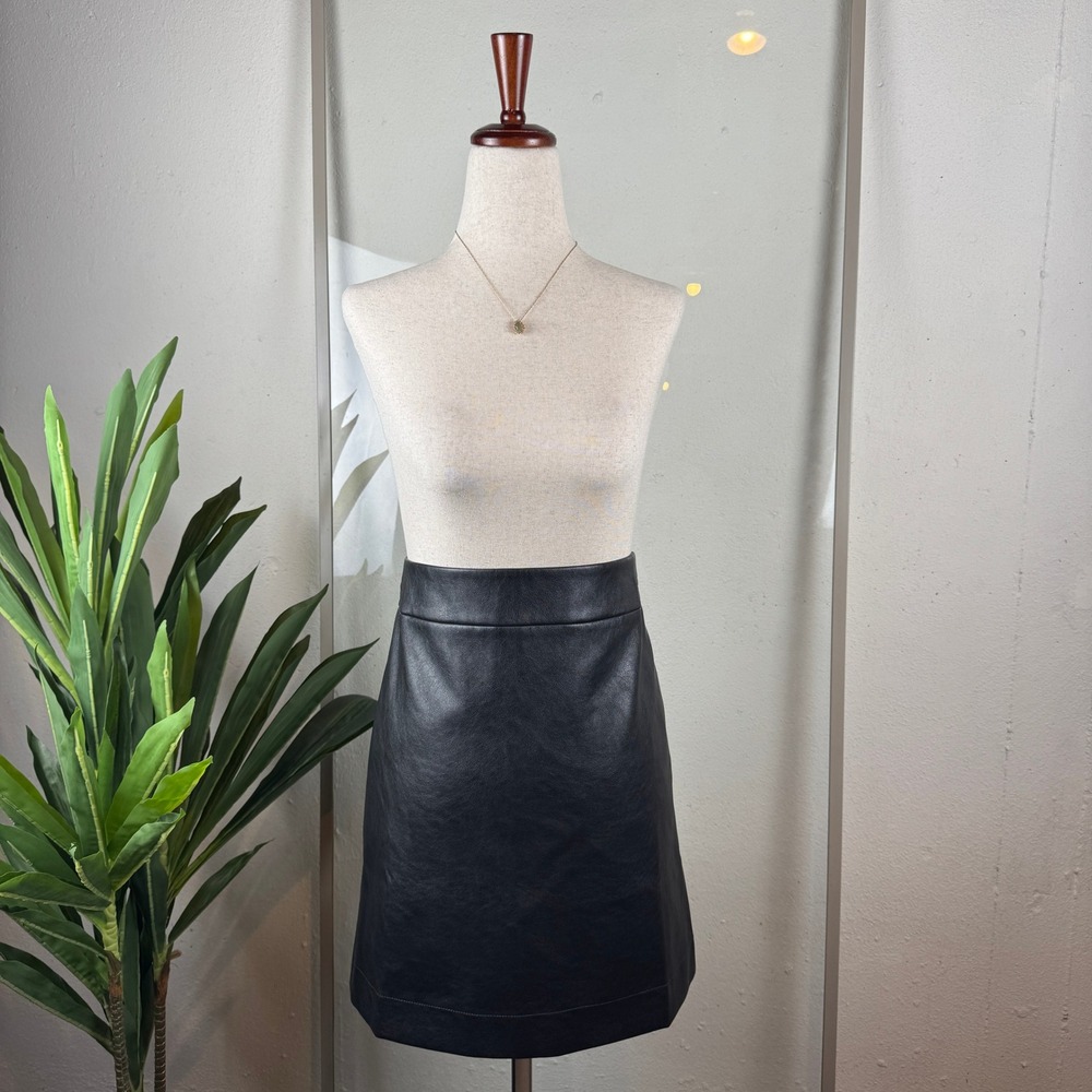 J.Crew Mini Skirt Women Size‎ 2 Black NWT Vegan Leather A-Line Girly Grunge Edgy